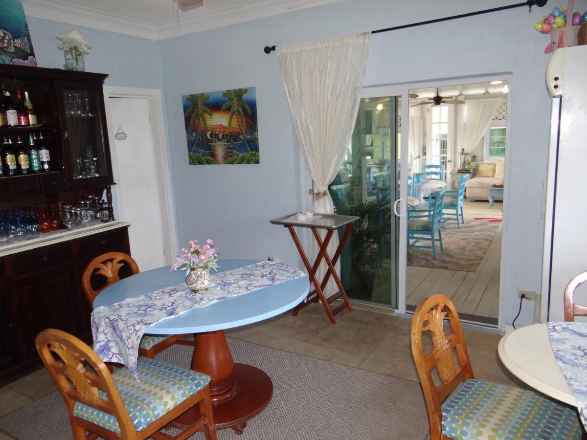 Rollezz Villas Beach Resort Old Bight Exterior foto